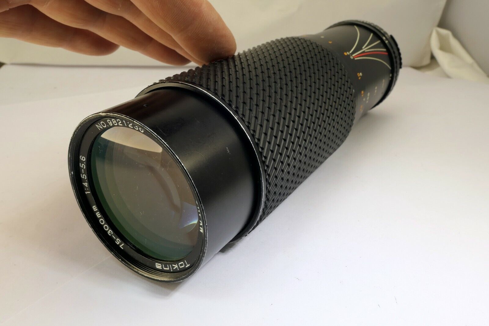 Tokina 75-300mm f4.5-5.6 Ai-s Lens for Nikon  Parts Repair AS IS aperture stuck