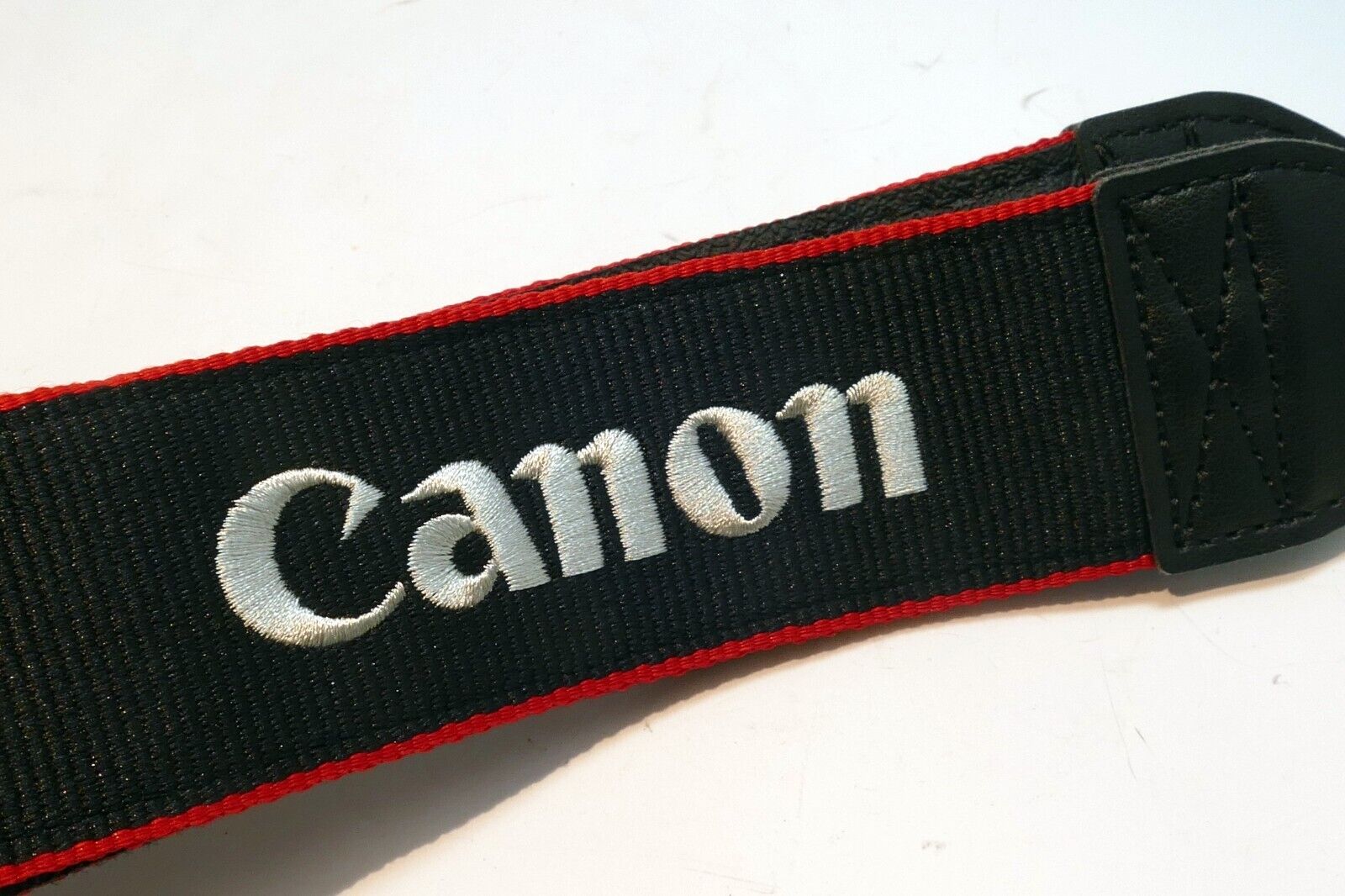 Canon EOS Digital Camera Neck Shoulder Strap Red - Black- Genuine OEM