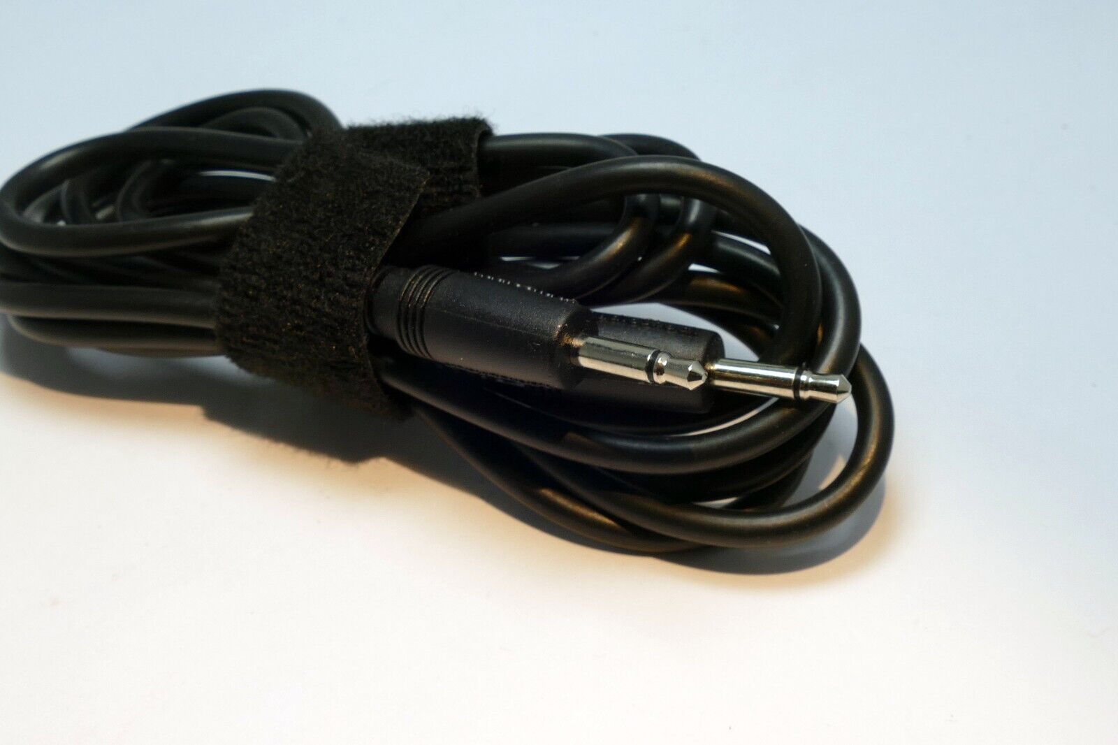 MONO Male to Male 3.5mm to 3.5mm Audio Cable 3 feet long extension