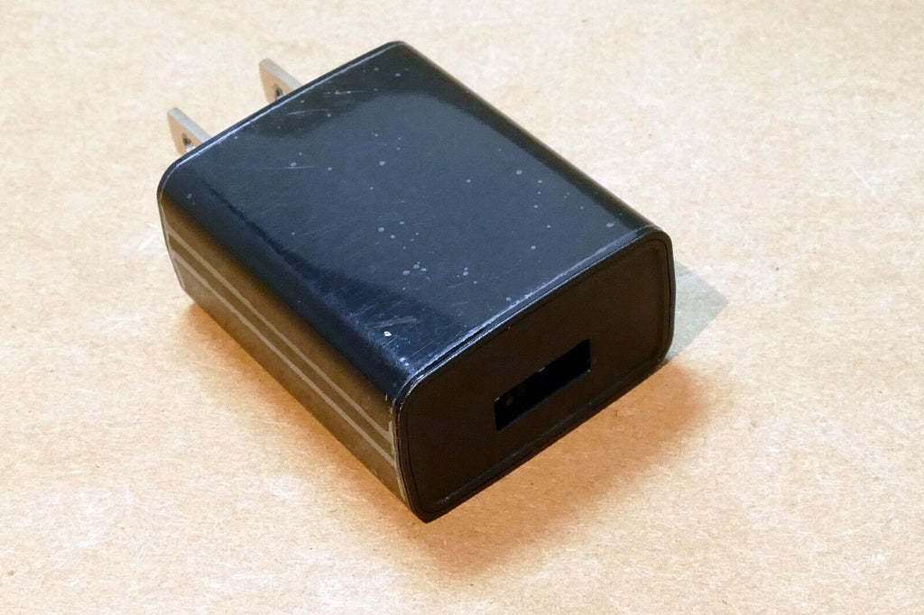 USB Travel Charger model A102-502000 US wall plug