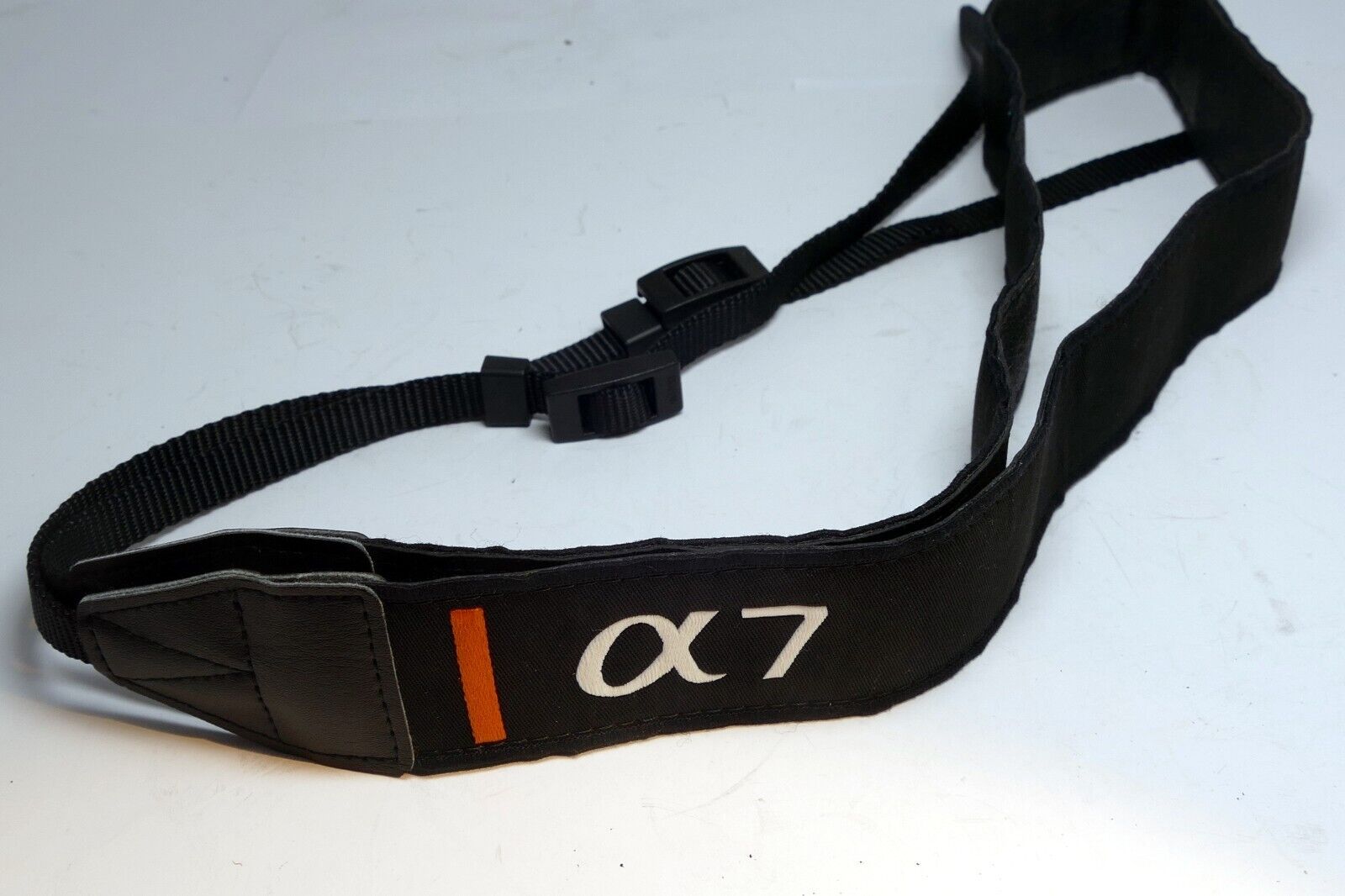 Sony Alpha A7  Camera Neck Shoulder Strap 3.5cm wide - genuine OEM