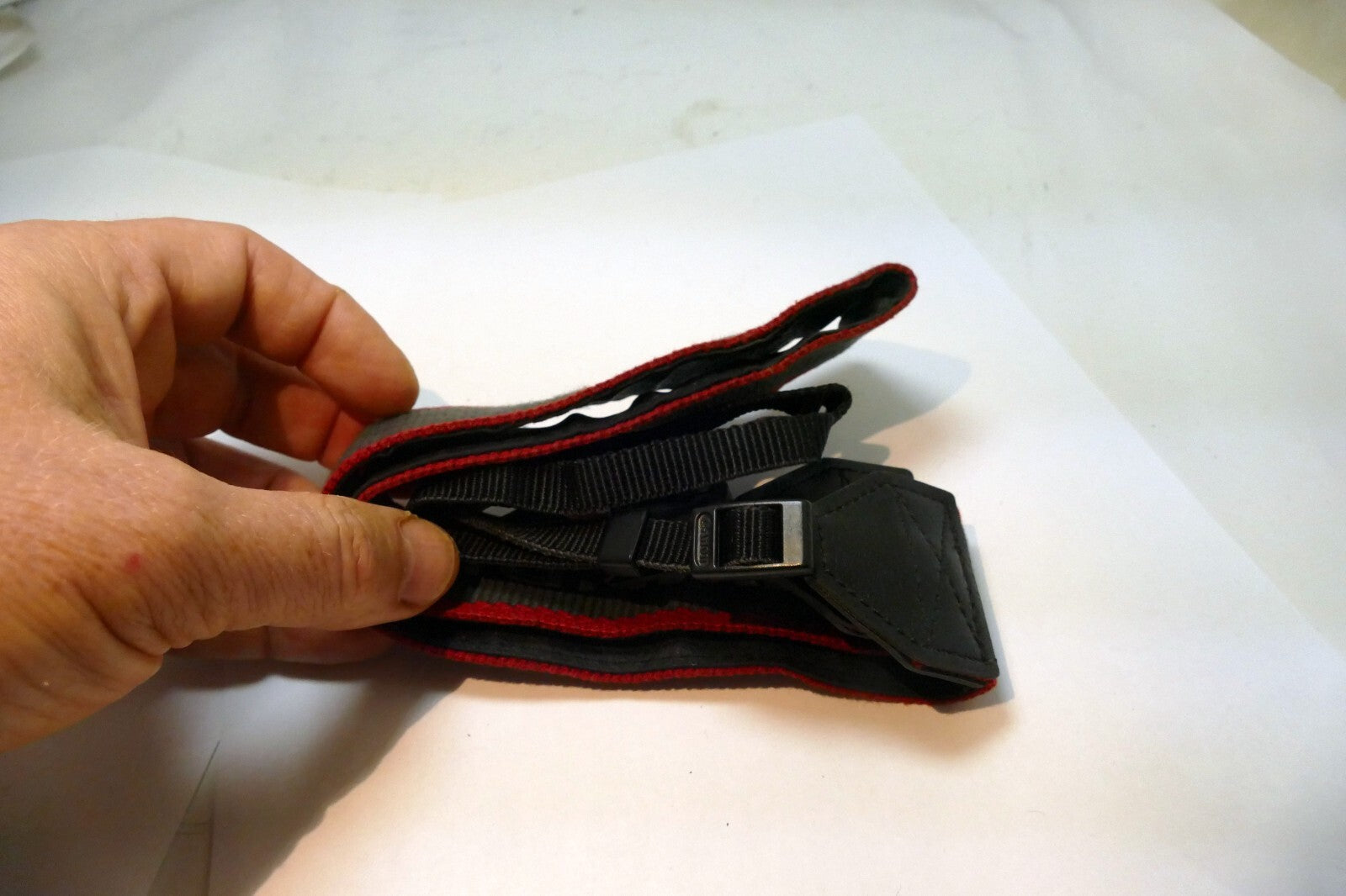 Canon EOS Digital Rebel Camera Neck Shoulder Strap Gray/Red - Genuine