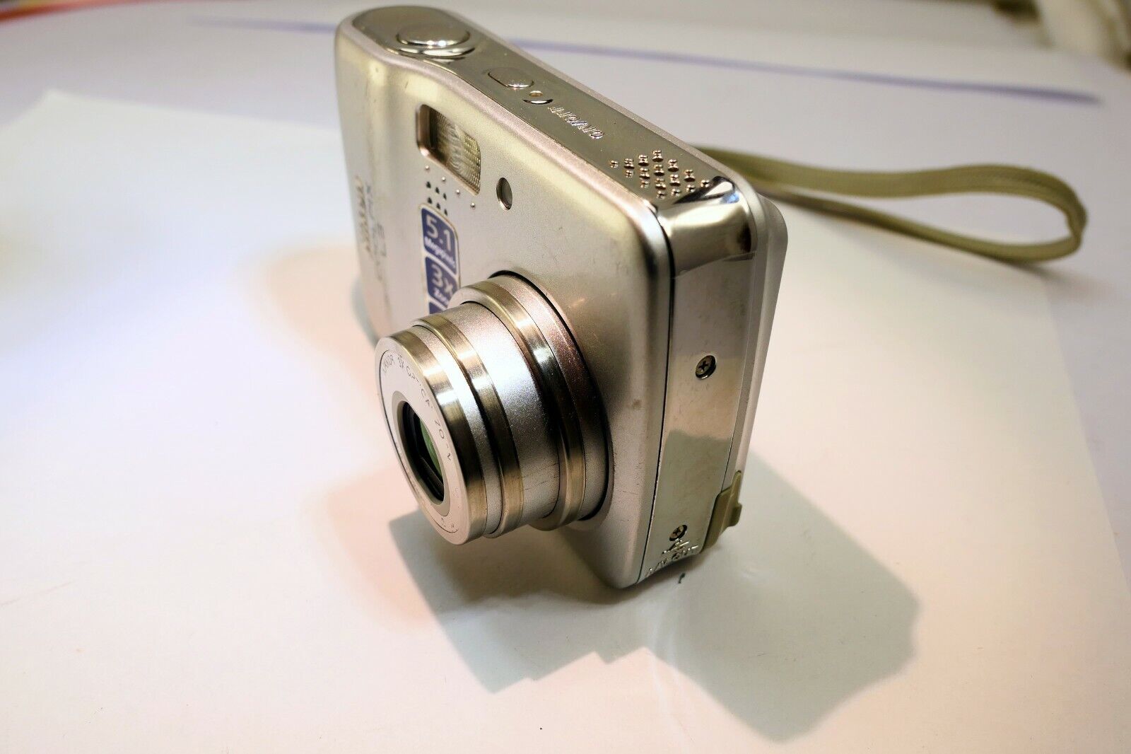 Nikon COOLPIX L3 5MP Digital Camera Silver - AS IS parts or repair does not work