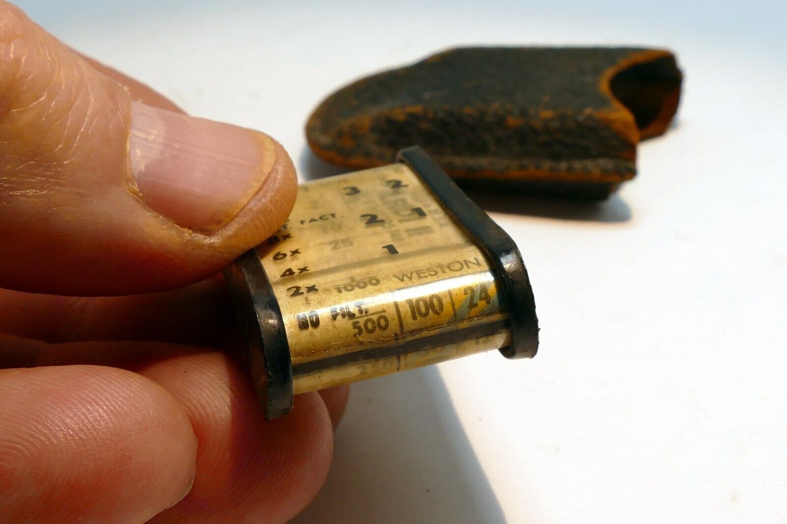 Leudi Camera Exposure Meter Model II Made In 1941  LEUDI MIMOSA