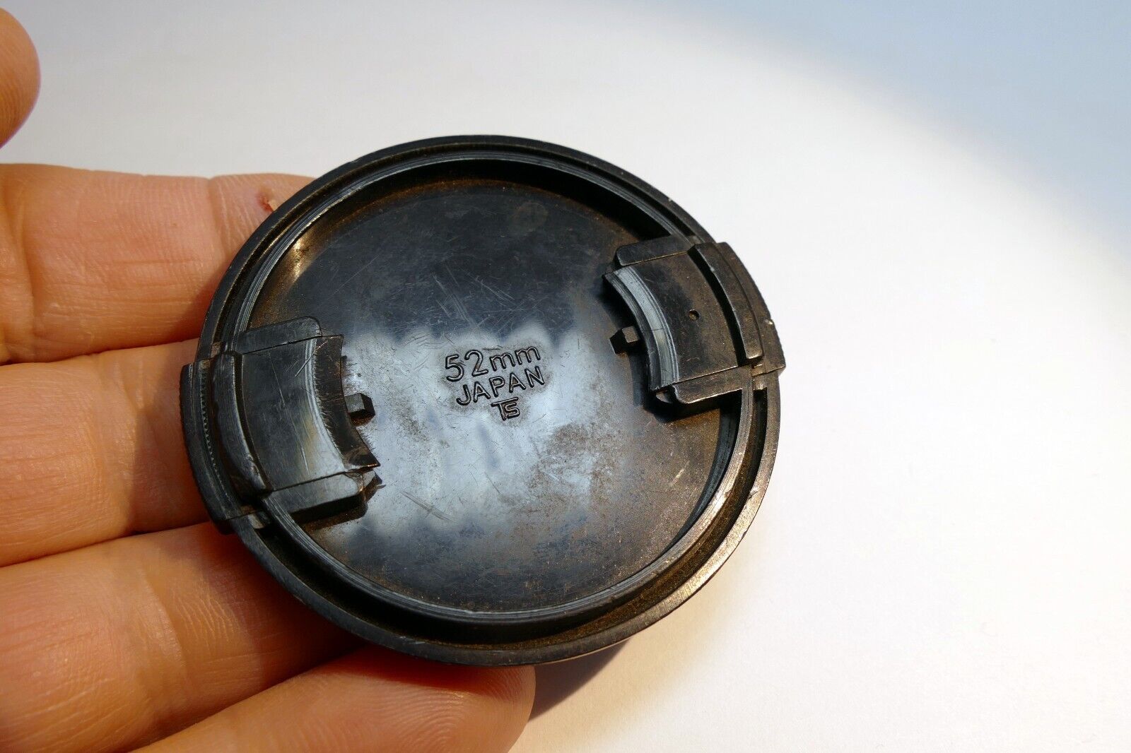 Makinon 52mm snap on type Lens Front Cap  for 80-200mm