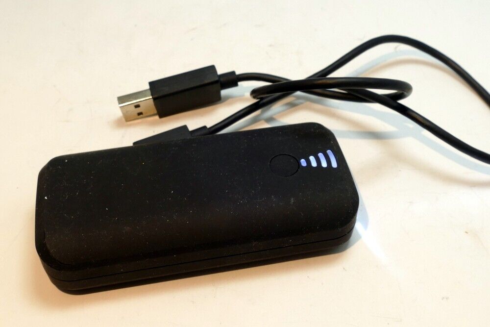 TYLT WA-15TPP5200 1007204 PORTABLE POWER BANK  5200MAH BATTERY W/ LIGHT