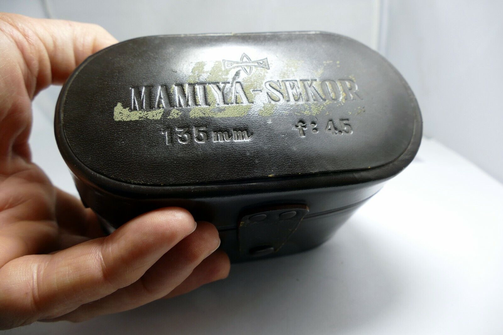 Mamiya Leather case for  Sekor 135mm f4.5 105mm TLR hard case