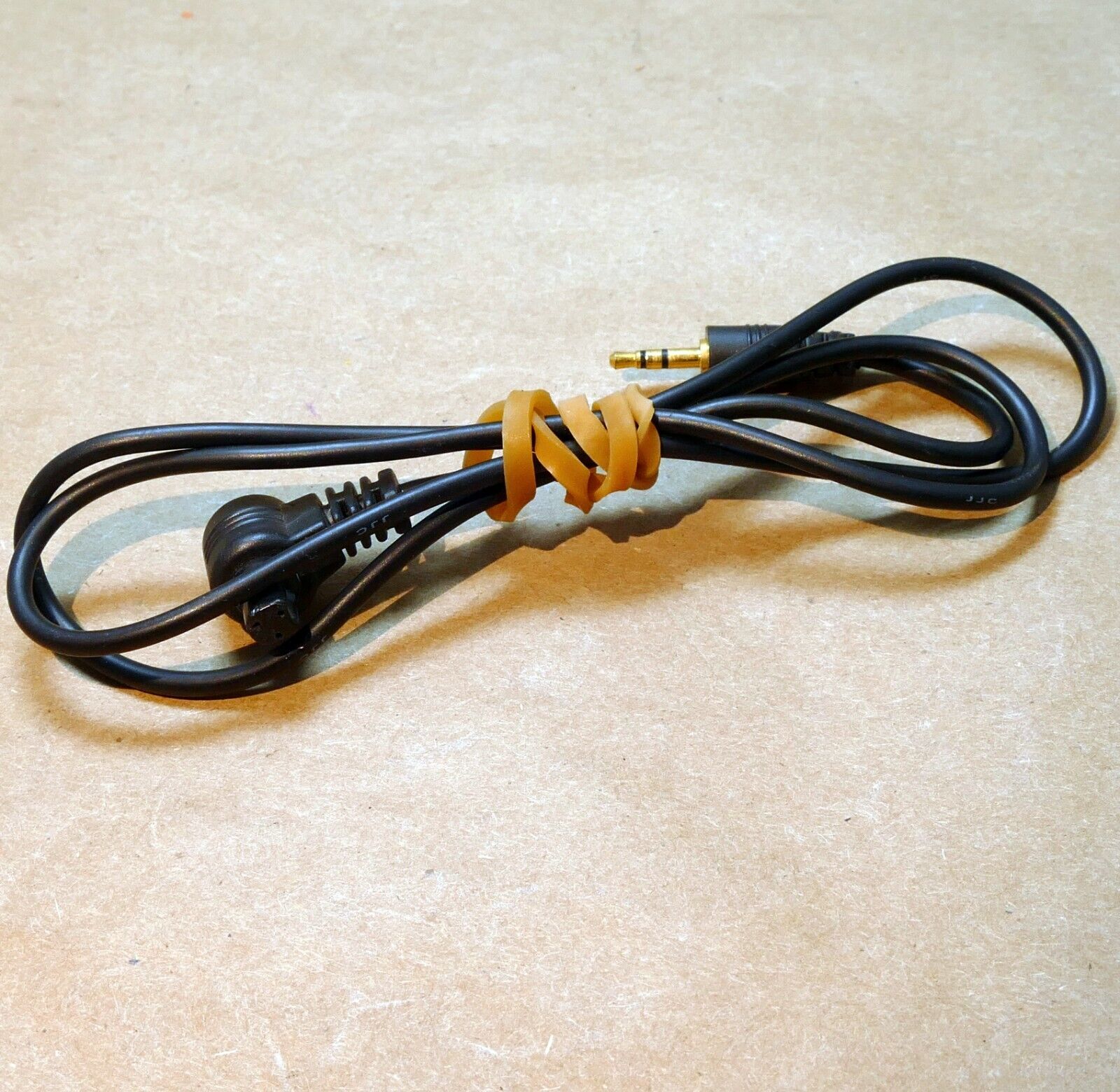 Promaster 2.5mm Cable for Remote Shutter Release for  EOS 5D 7D II III (3-pin)