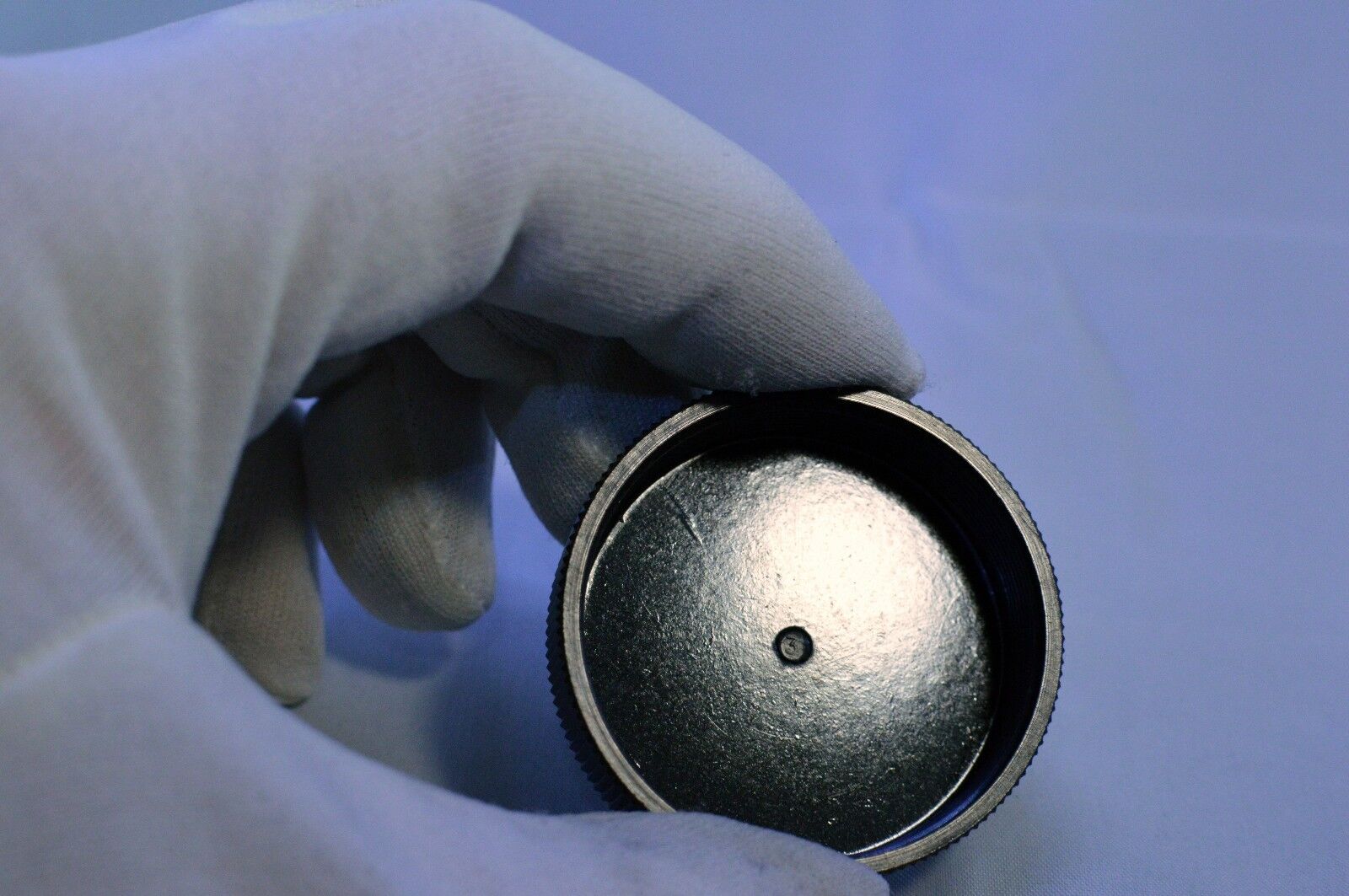 unknown brand rear lens cap for M42 universal  screw mount lenses vintage Black