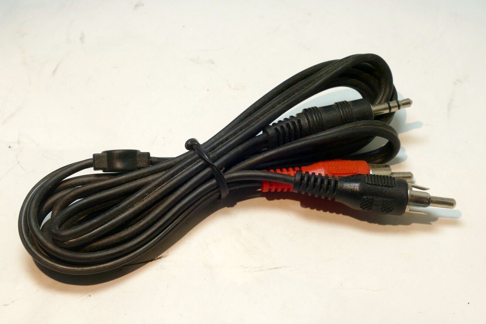 3 feet RCA audio to 3.5mm cable