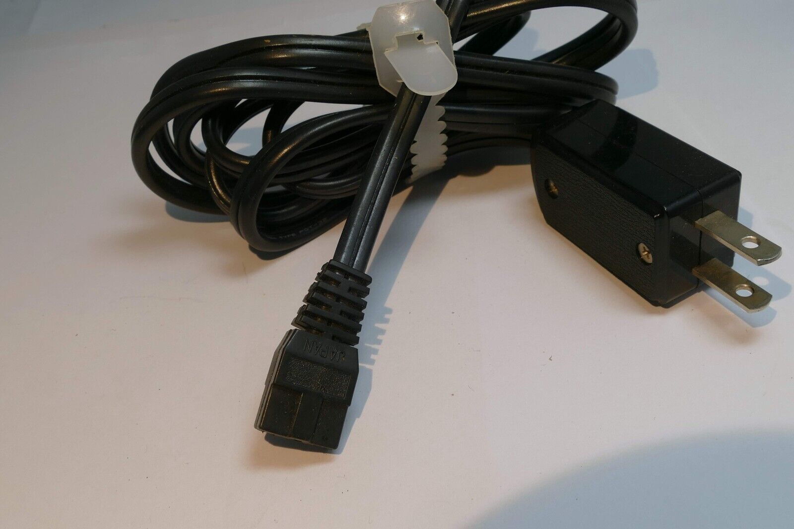 Vivitar SB-1 AC Cord Adapter cable  for use with V152/252/253 Electronic Flash