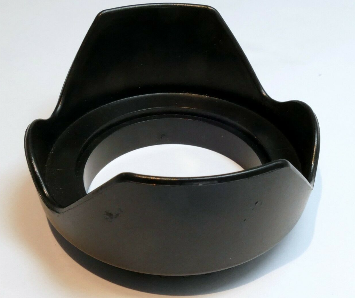 49mm Lens Hood Shade threaded plastic petal shaped  for 50mm f1.8