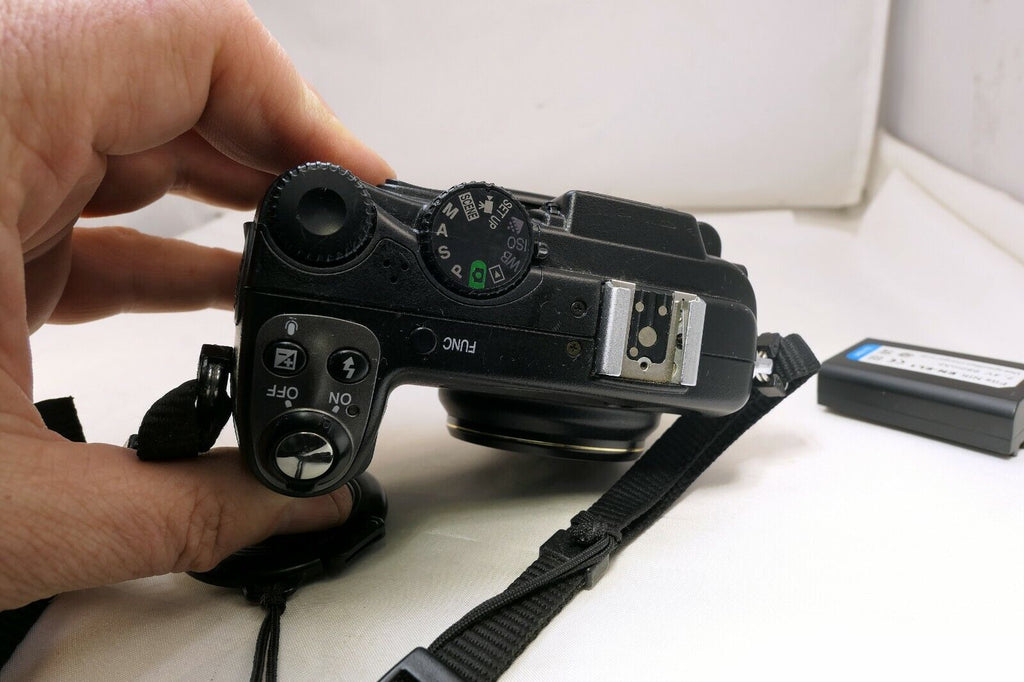 Nikon COOLPIX 5400 5MP Digital Camera AS IS no power