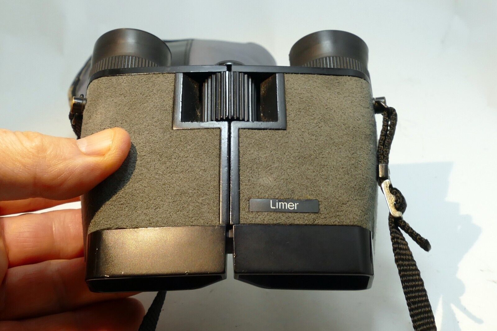 LIMER by Mirador 8 x 24 Binoculars Field Glasses Filed 5.5* w/Case