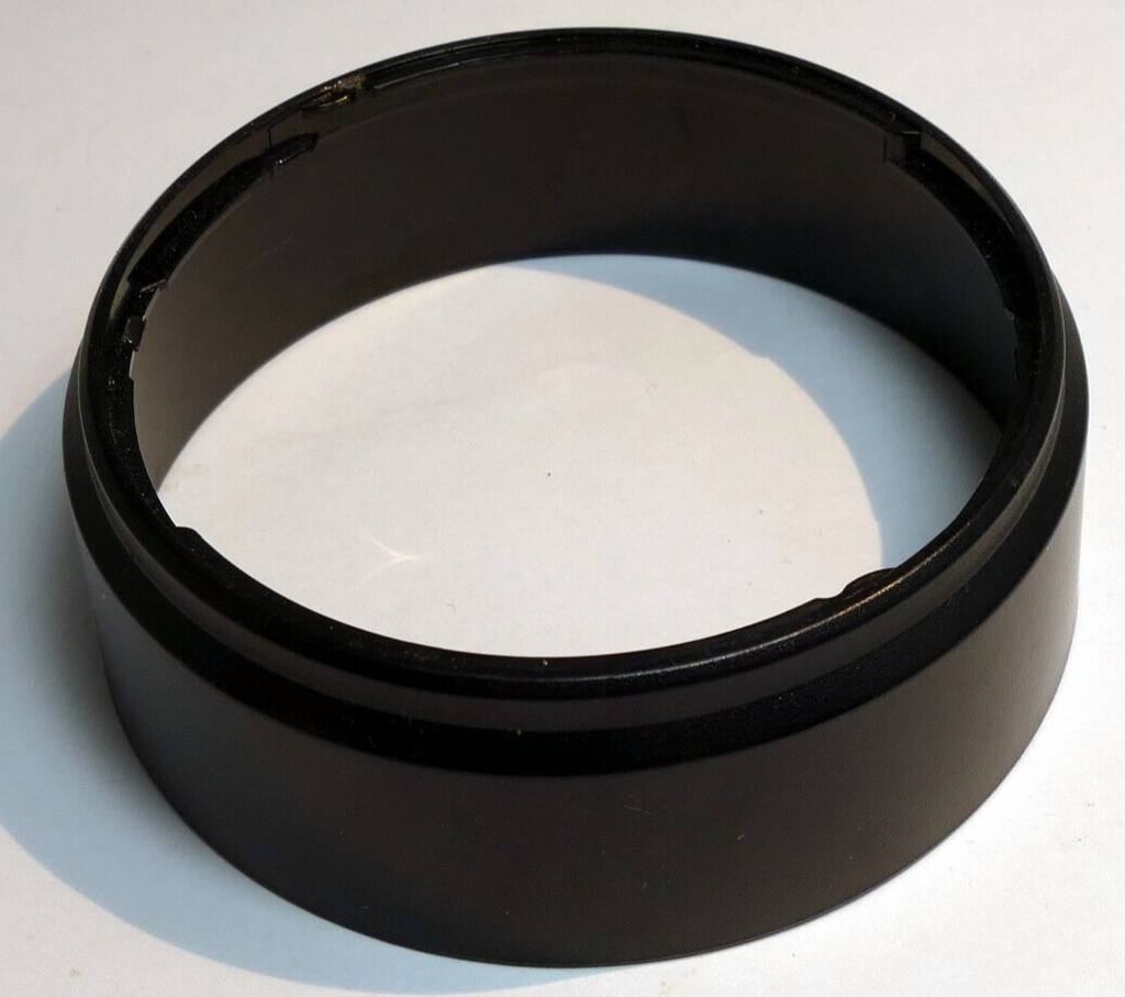 61mm Plastic Lens Hood Shade  twist on type