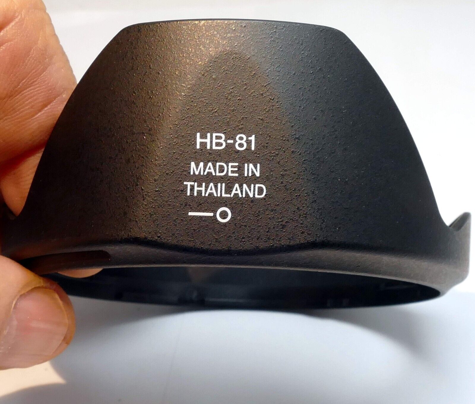 Nikon HB-81 Hood Shade AF-P DX 10-20mm f/4.5-5.6G VR Lens  -  Genuine  OEM