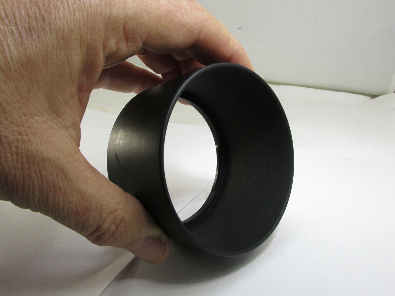 Plastic Lens Hood unknown brand 68.3mm ID  twist on type