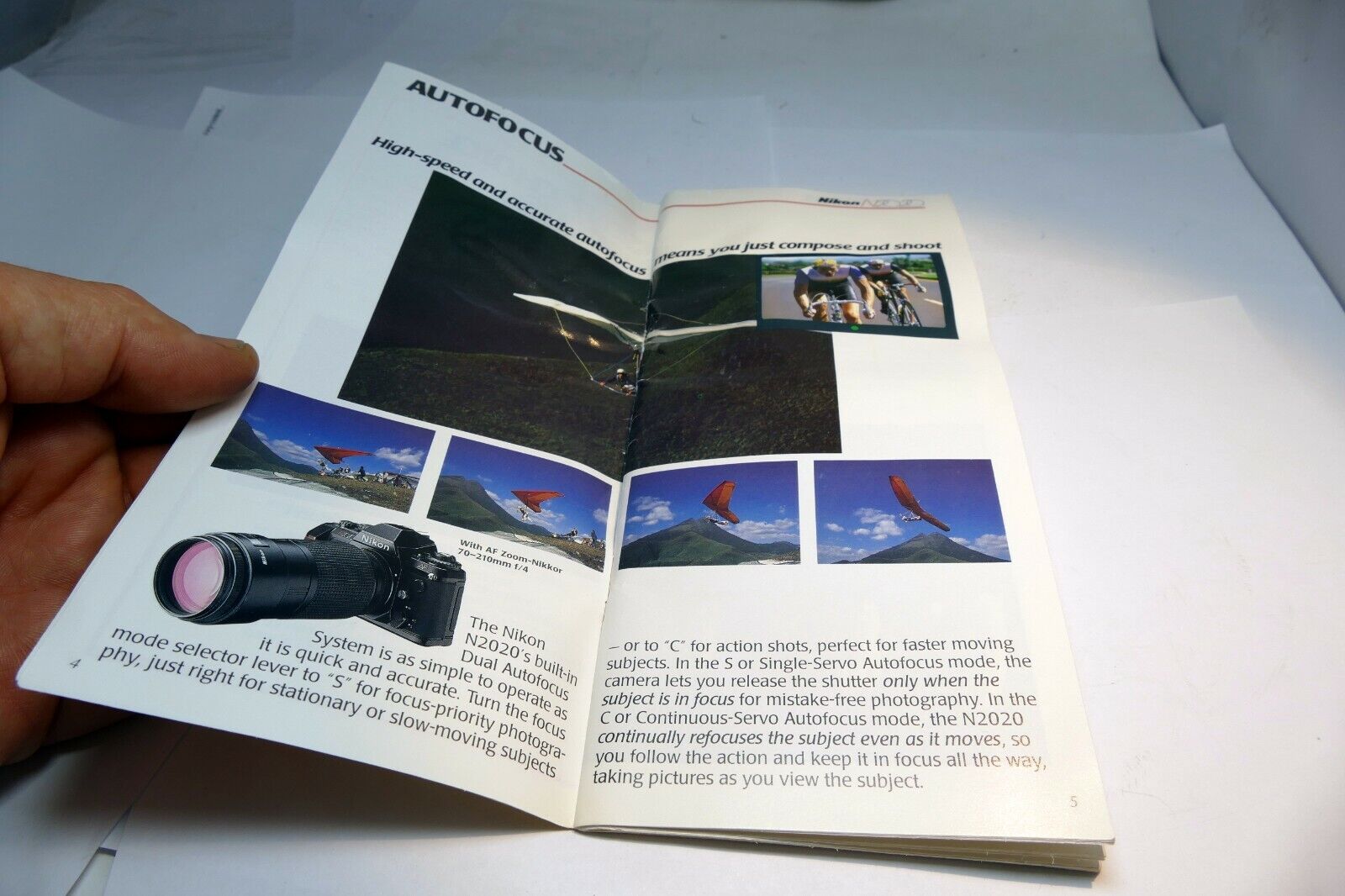 Nikon N2020 Camera  Brochure Photography Guide EN 1986 Dual Autofocus "All New"