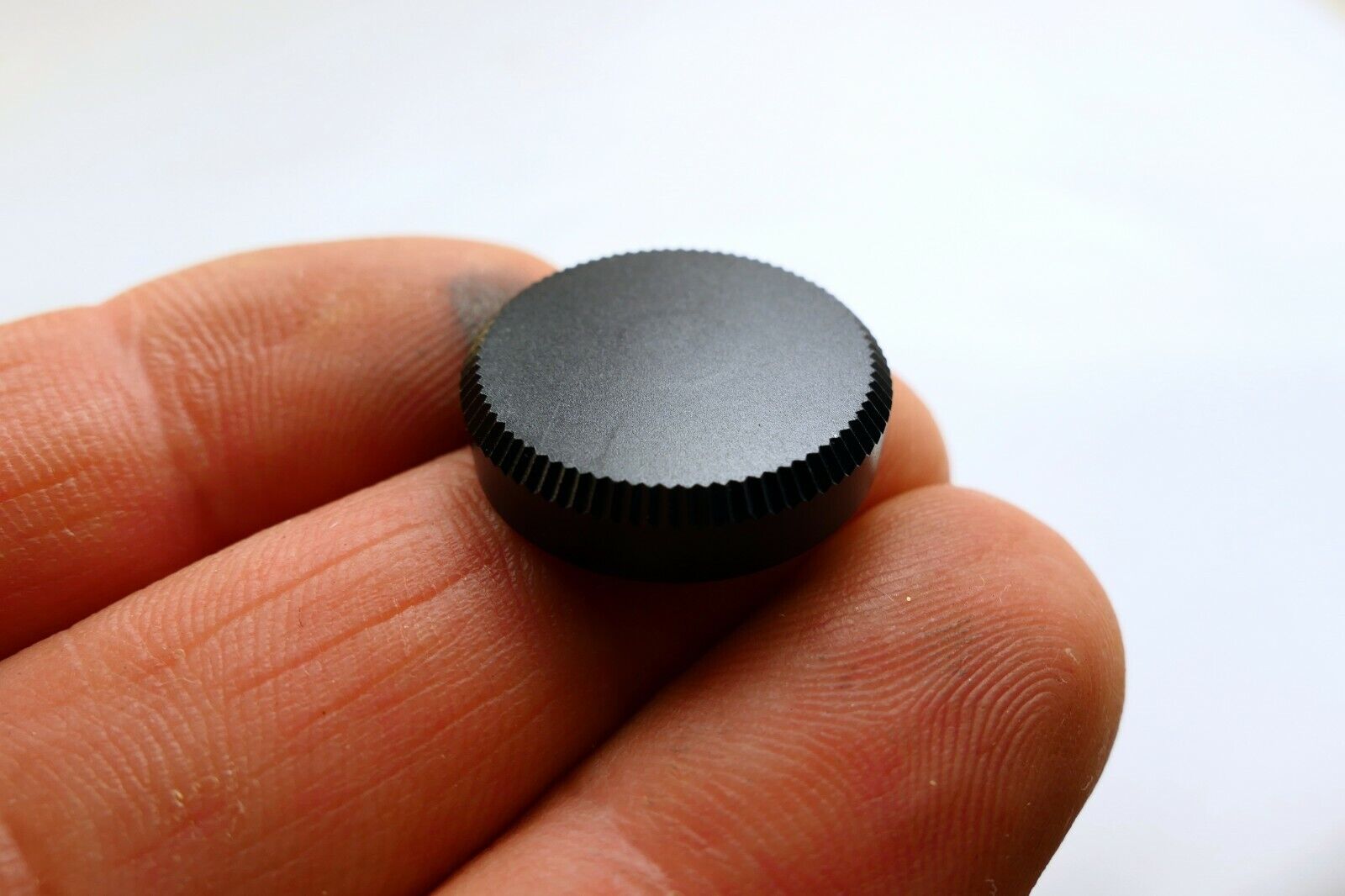 18mm Rear Lens cap for D vintage lenses screw in type