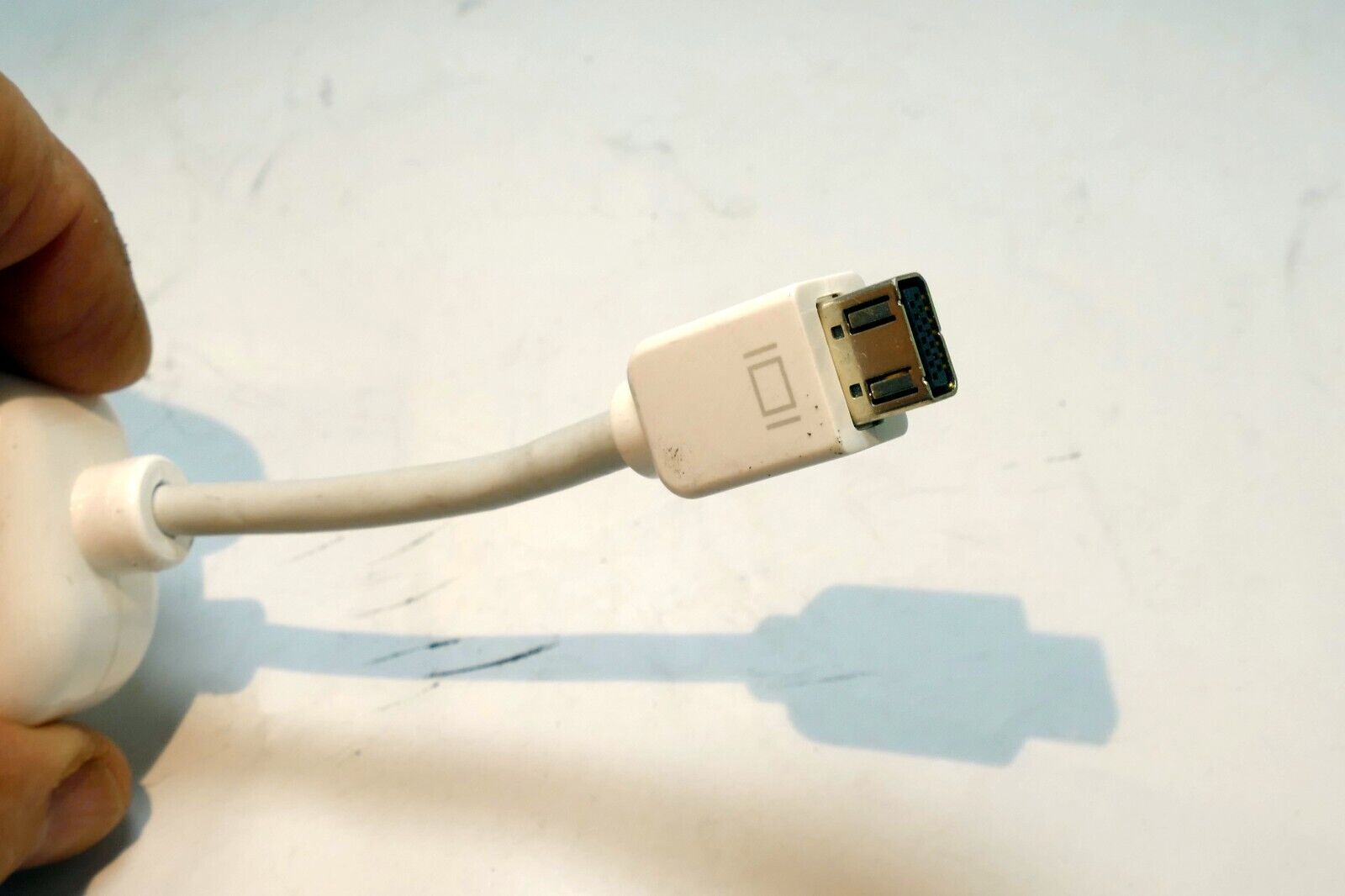 Apple Mini-DVI to Video Adapter / Mini-DVI to S-Video/Composite Adapter splitter