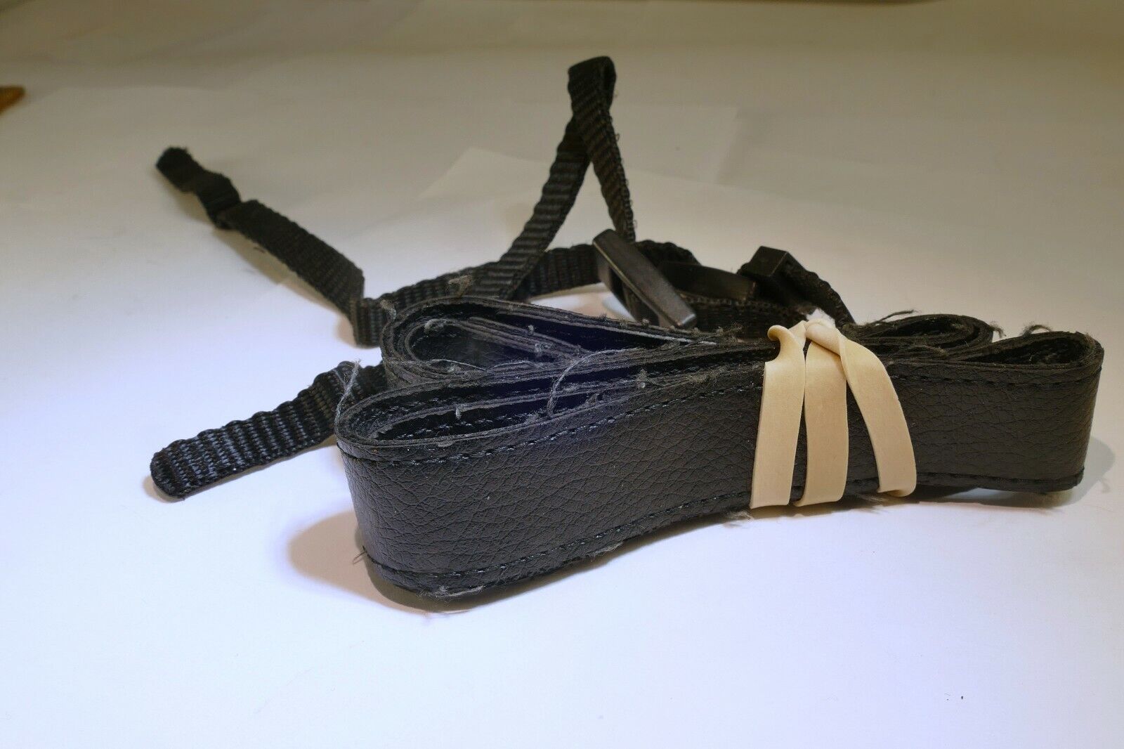 Fujifilm X X-100 V P Fuji Neck Shoulder camera Genuine Original OEM