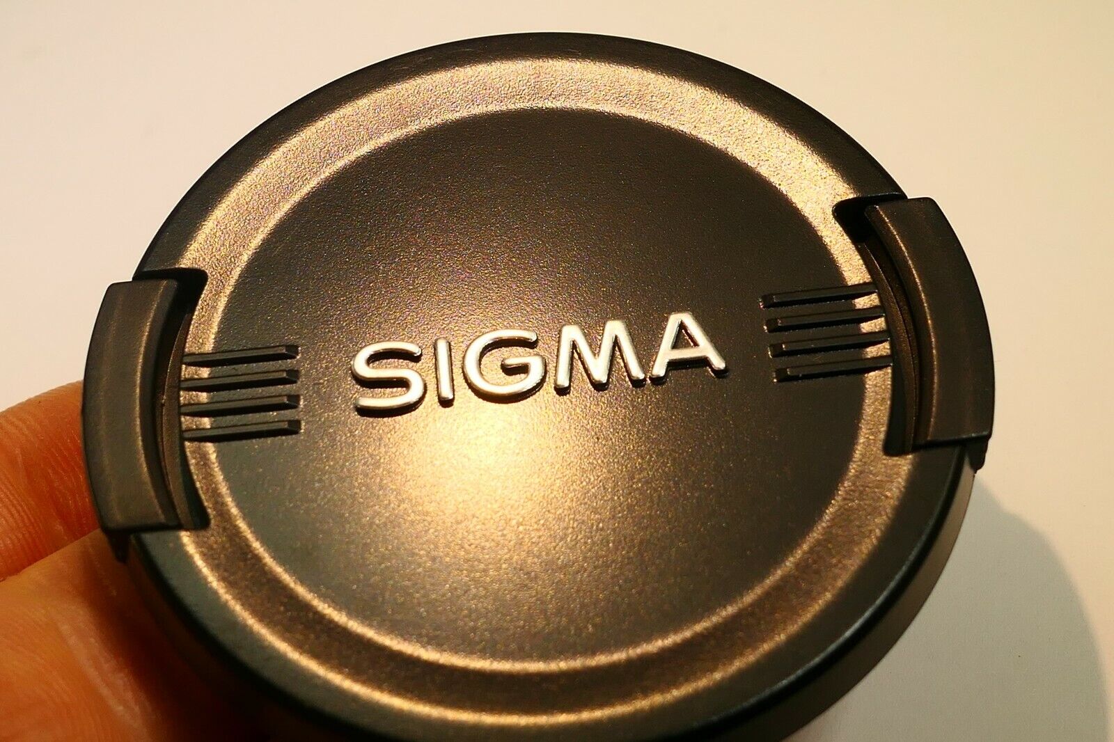 Sigma 58mm snap on type Lens Front Cap 70-300mm f4-5.6 DL Tele-macro