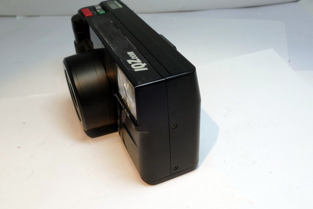 Pentax IQ zoom 35-70mm AF 35mm Camera  - Untested AS IS, might work, or not