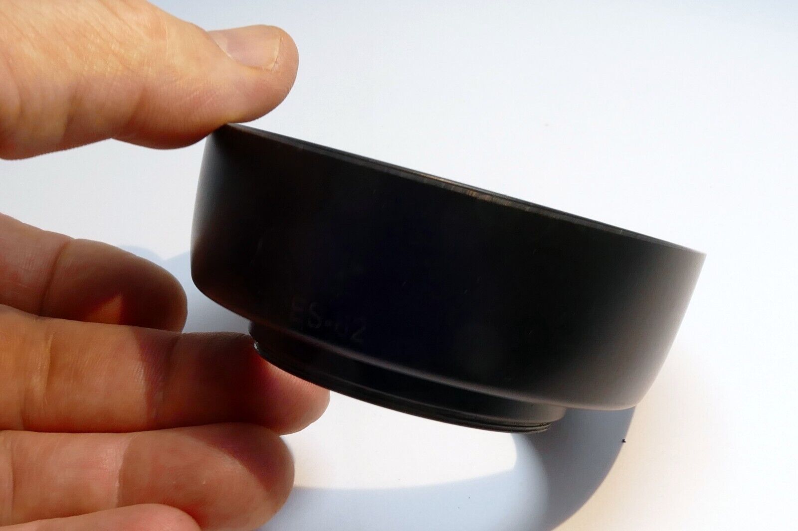 Aftermarket  Screw in typ Lens hood shade  for 50mm f1.8 EF II FD threaded
