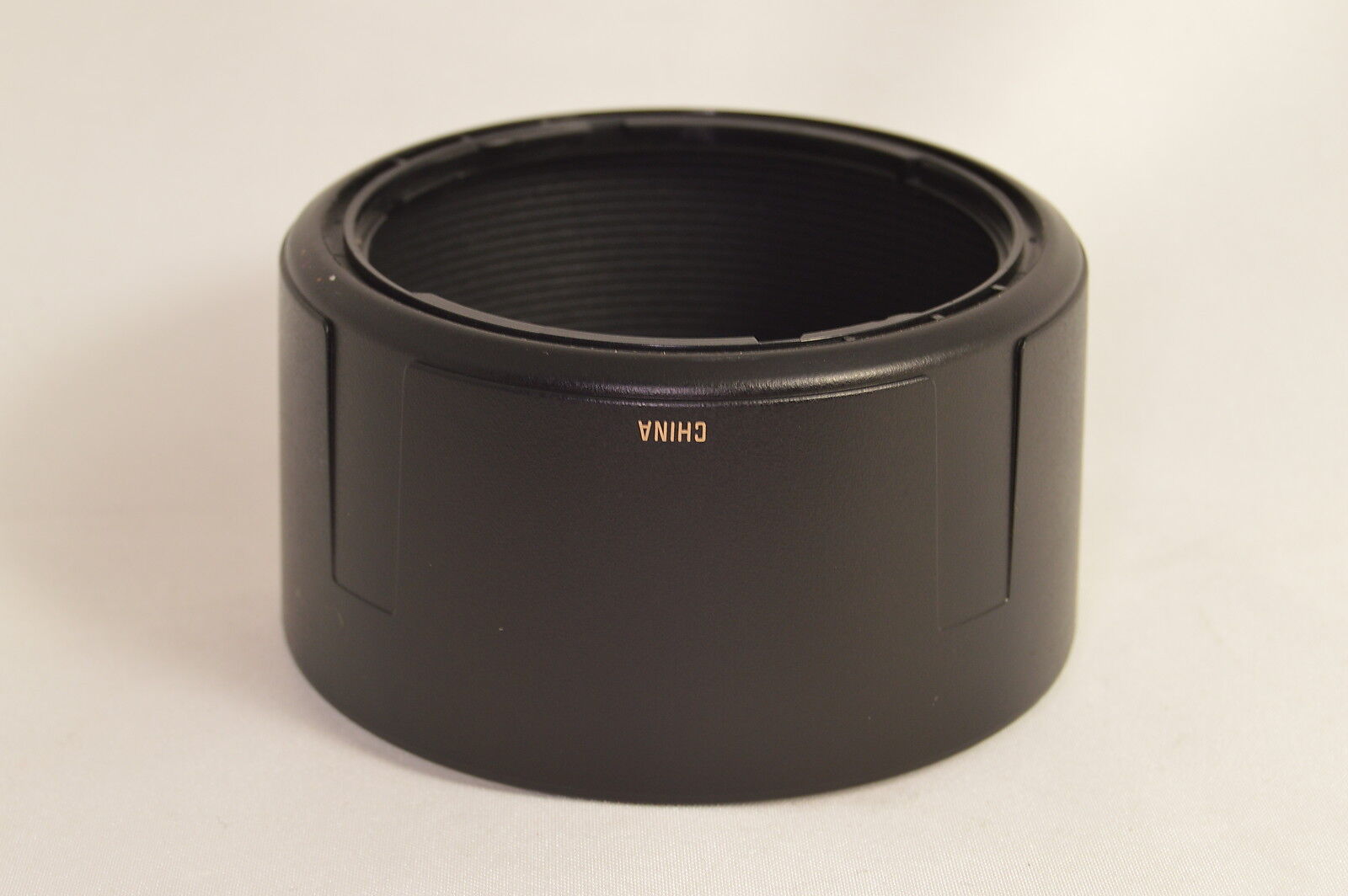 Promaster plastic Lens Hood Shade 70-300mm f4-5.6 Tele-Macro EDO LD (tamron)