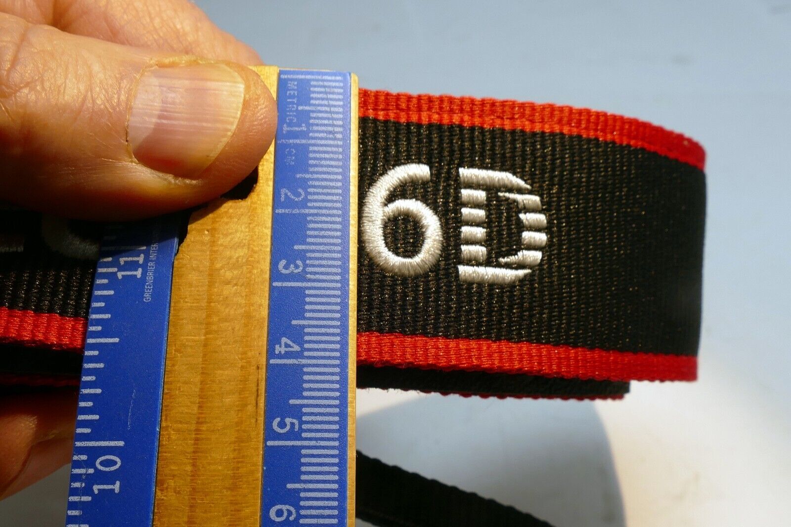 Canon EOS 6D SLR Digital Camera Neck Shoulder Strap -   MINT   -  Genuine OEM