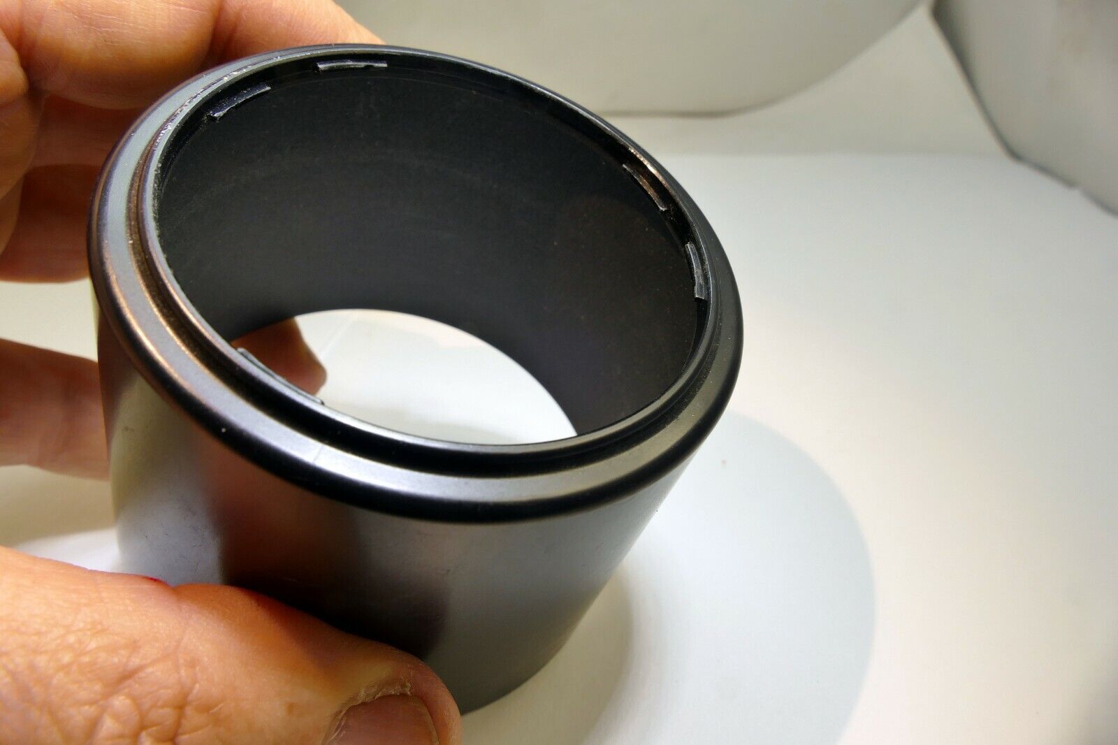 60mm Lens Hood Shade twist on type plastic