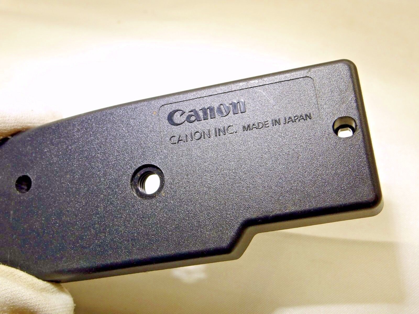 Canon camera bottom part