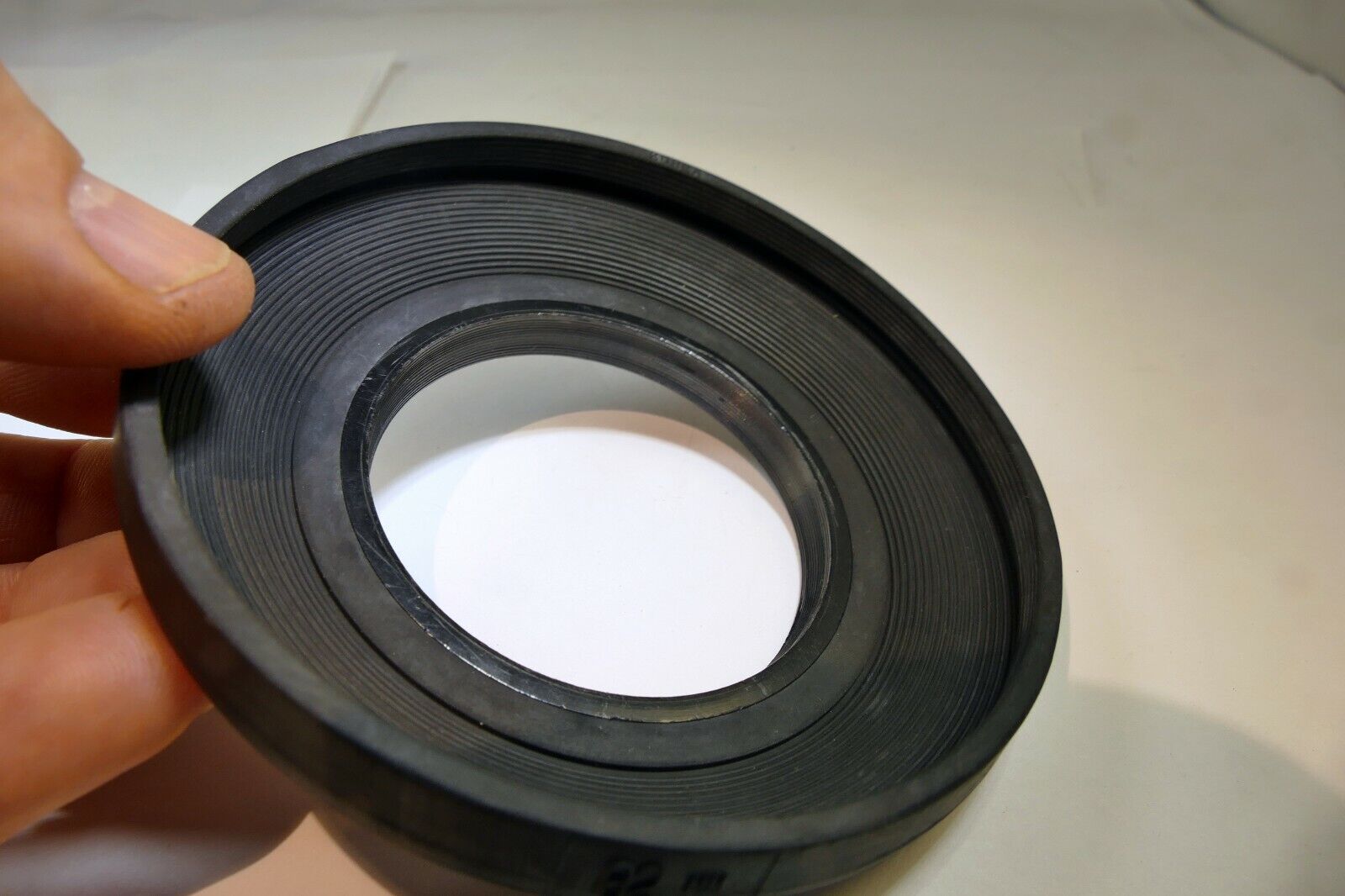 62mm Lens Rubber Hood shade wide angle for 24mm f2.8