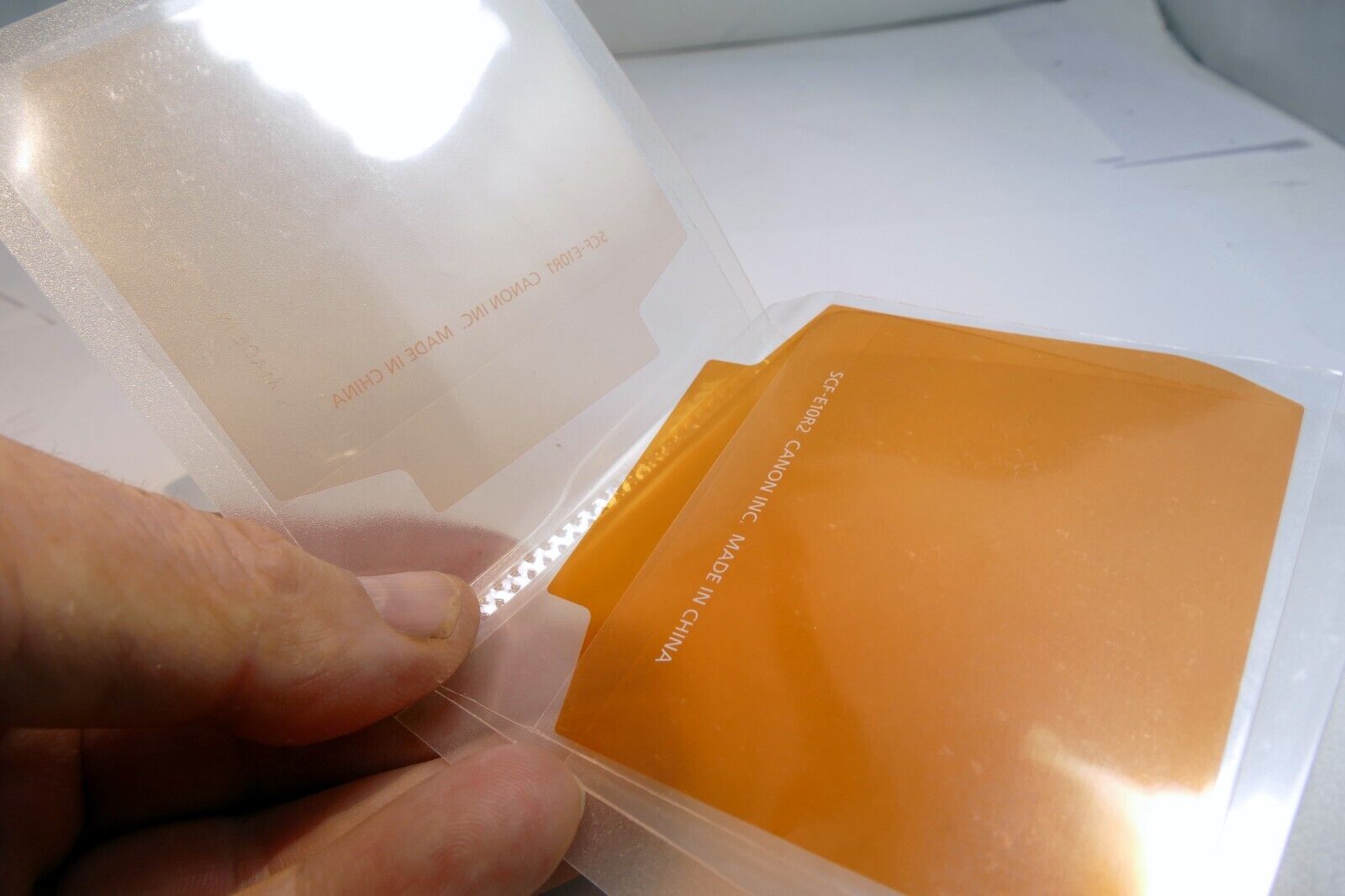 Genuine Canon SCF-E1 (SCF-E10R1, SCF-E10R2) Color Flash Filter Set for 600EX-RT