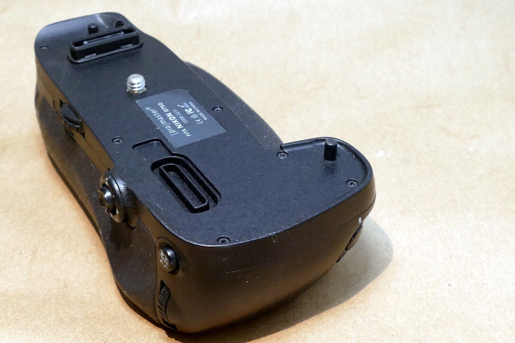 Promaster D750 Grip New in Box