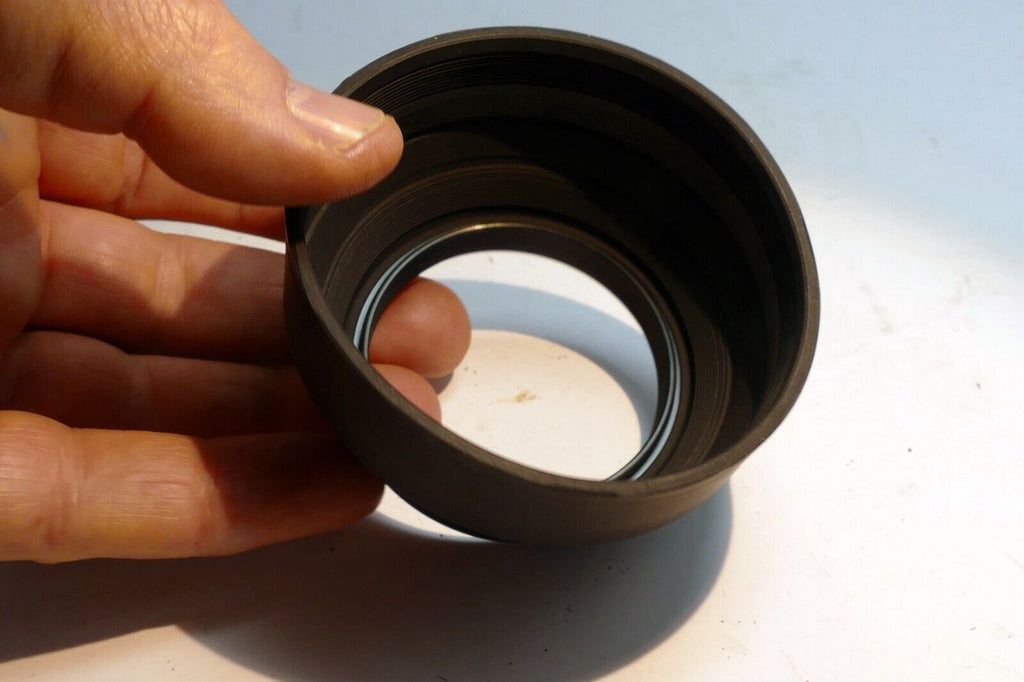 52 mm  Lens Hood Shade threaded with female threads screw in