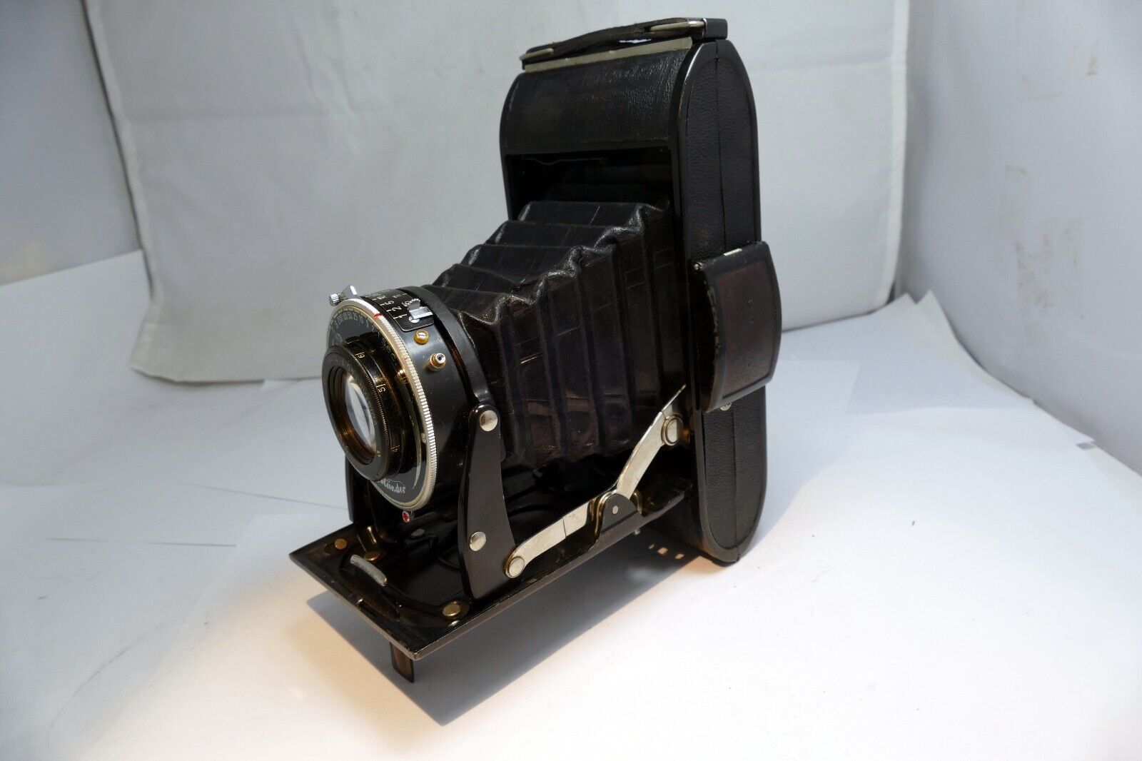 Voigtlander Bessa 6x9 Folding Medium Format Camera with 11cm f4.5 Lens - vintage