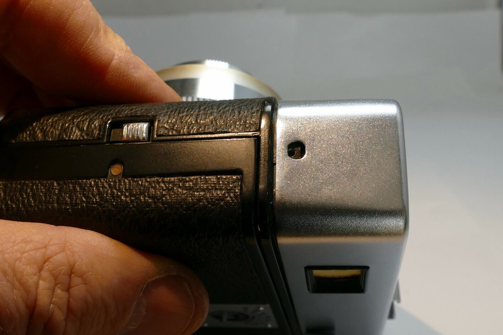 CAMERA ZEISS IKON TENAX CAMERA  - as is for parts or not working