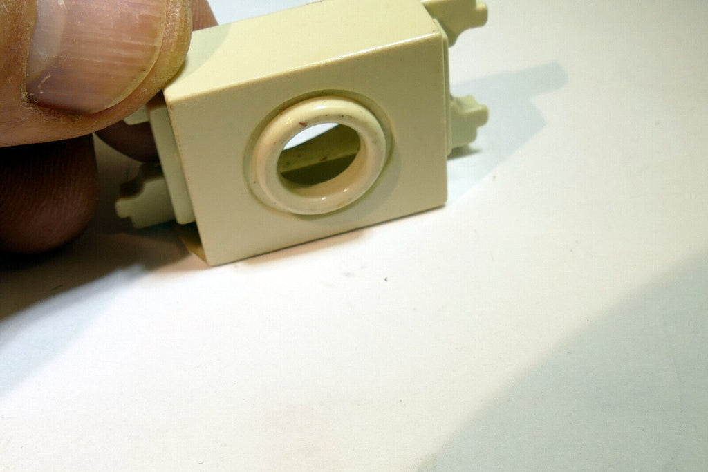 Single COAX  Cable Single  Ivory plate cap  562051
