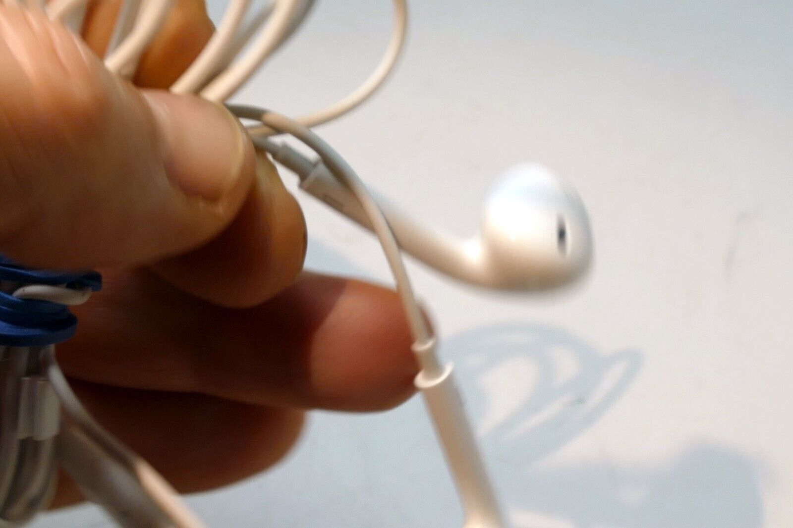 Apple EarPods 3.5mm Jack Headphones w/ Remote In Ear Buds - OEM