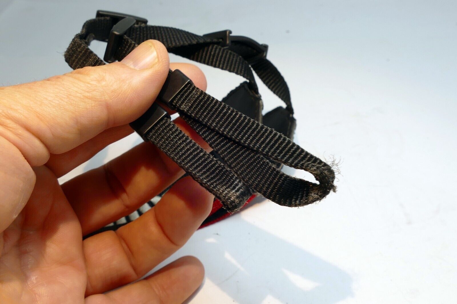 Canon EOS 5D Mark II  Digital Camera Neck Shoulder Strap  - Genuine OEM