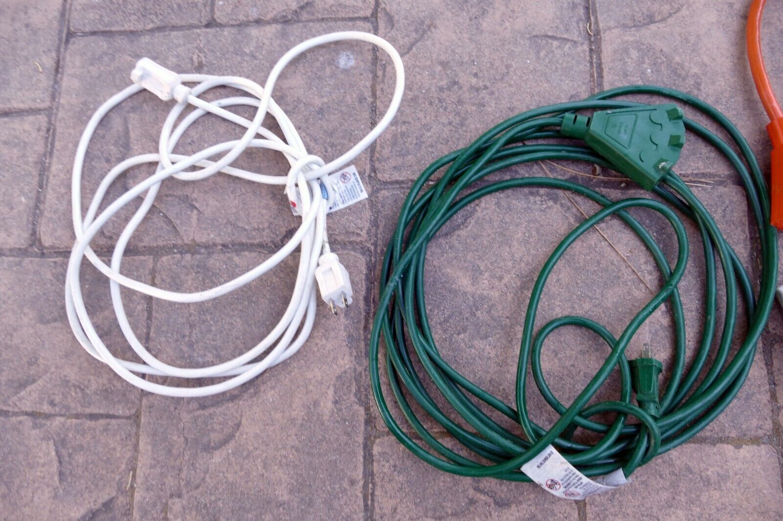 2 X 10 Foot Indoor Outdoor Extension Cord Surge Protector Power Strip Splitter