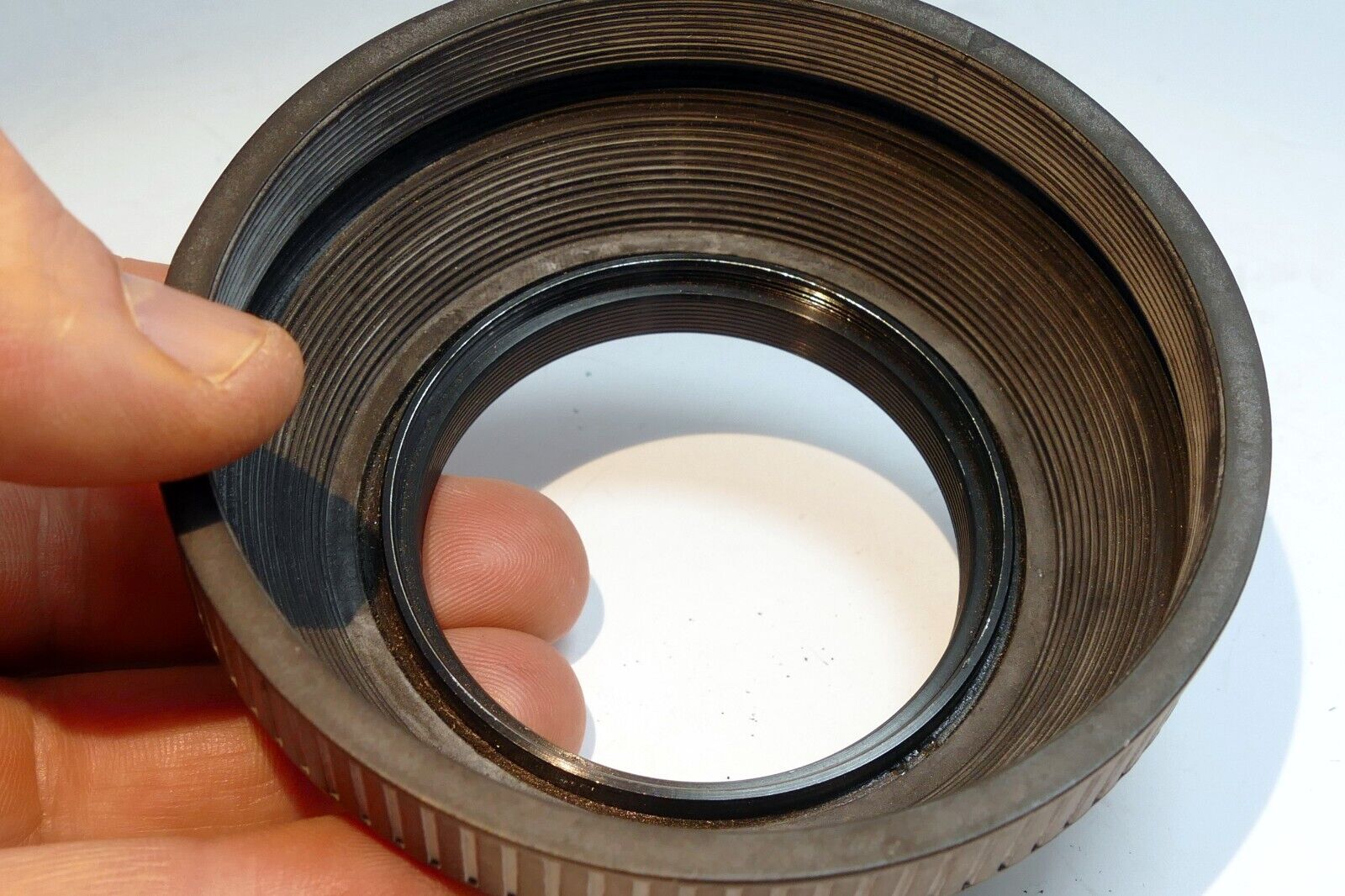58mm Rubber  Lens Hood Shade Double threaded for 57mm f1.4