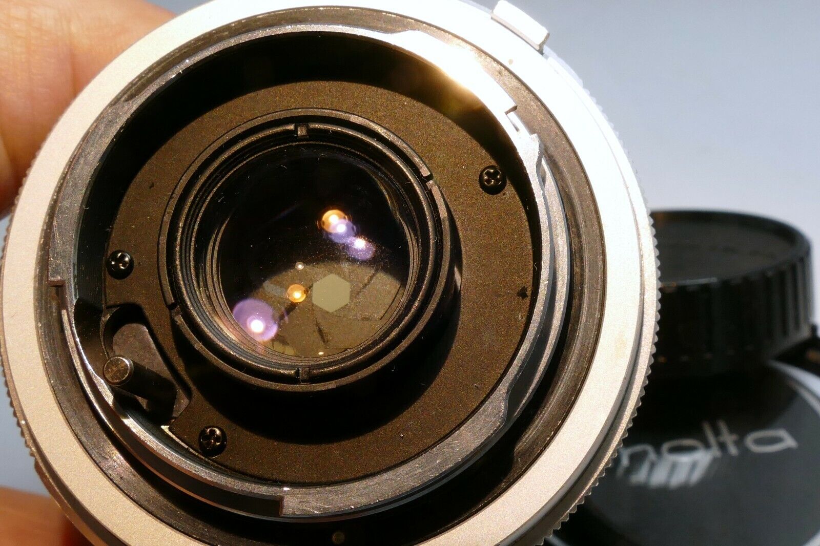 Minolta 28mm f2.5 Lens manual Focus MC W Rokkor- SI ( slow aperture, and dust )