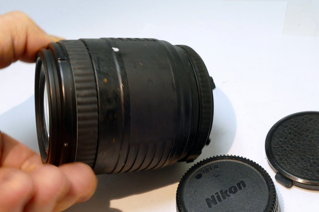 Sigma UC 70-210mm f4-5.6  Ai-s AF lens for Nikon FE FM10 cameras