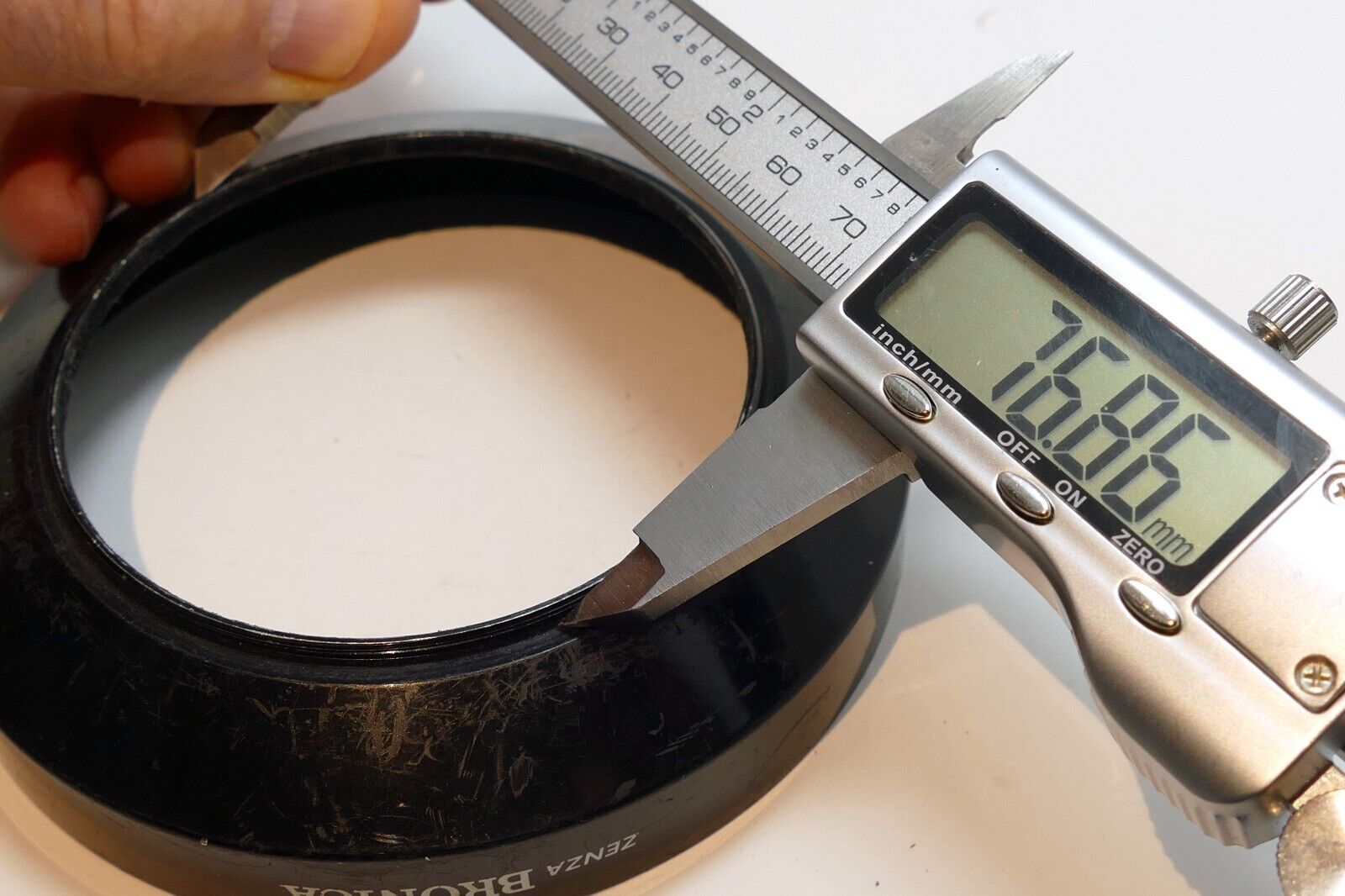 Bronica 77mm Lens Hood Shade for Zenzanon PS 50mm f3.5 ⌀77