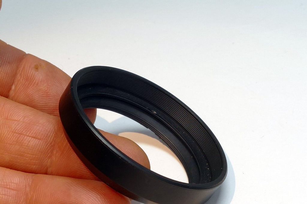 43mm plastic lens hood shade threaded screw in type