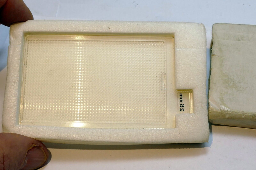 Vivitar 28mm Flash Wide Angle adapter for 285 diffuser