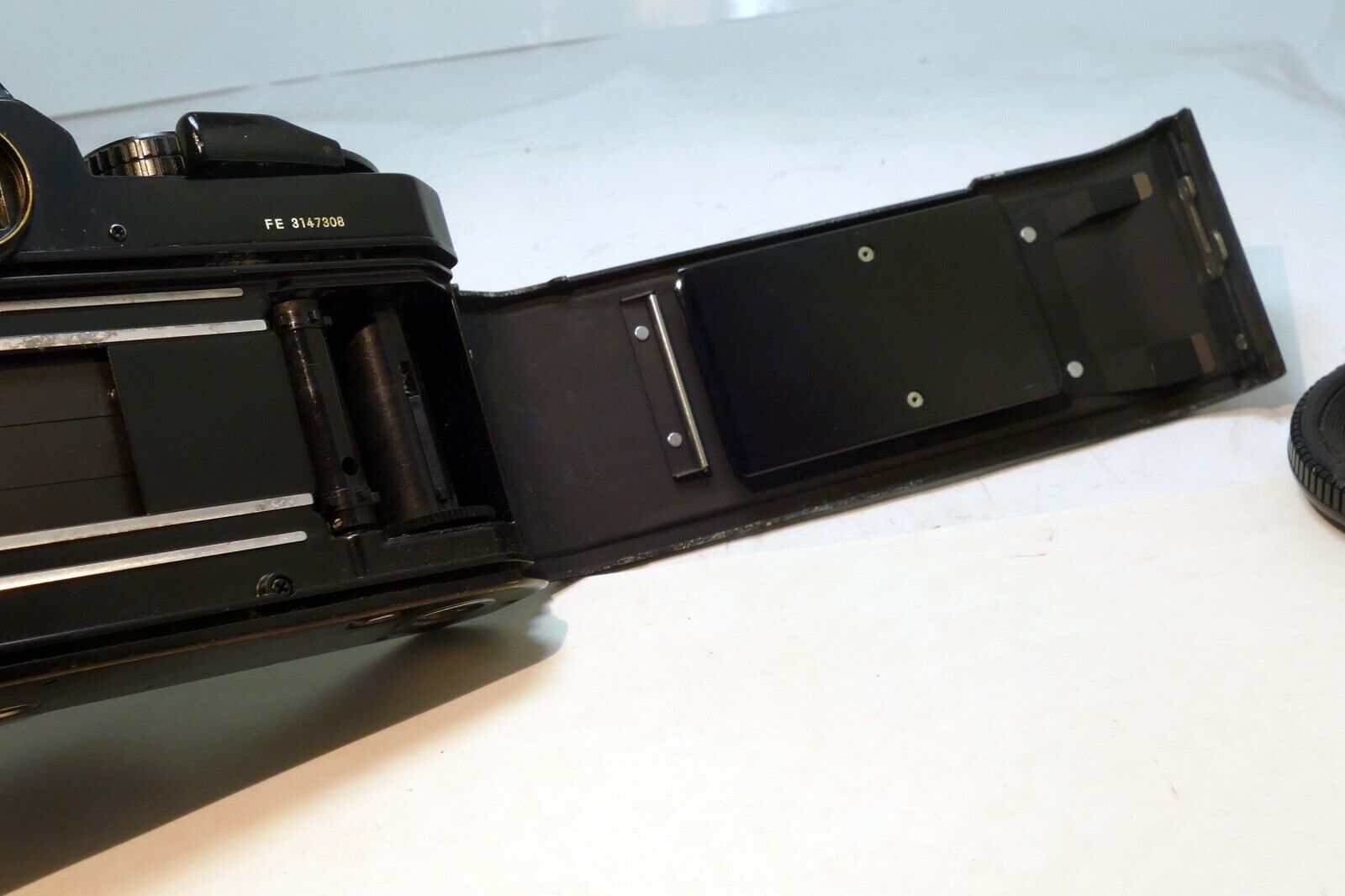 Nikon FE Black 35mm SLR Film Camera Body Only - tested, works good