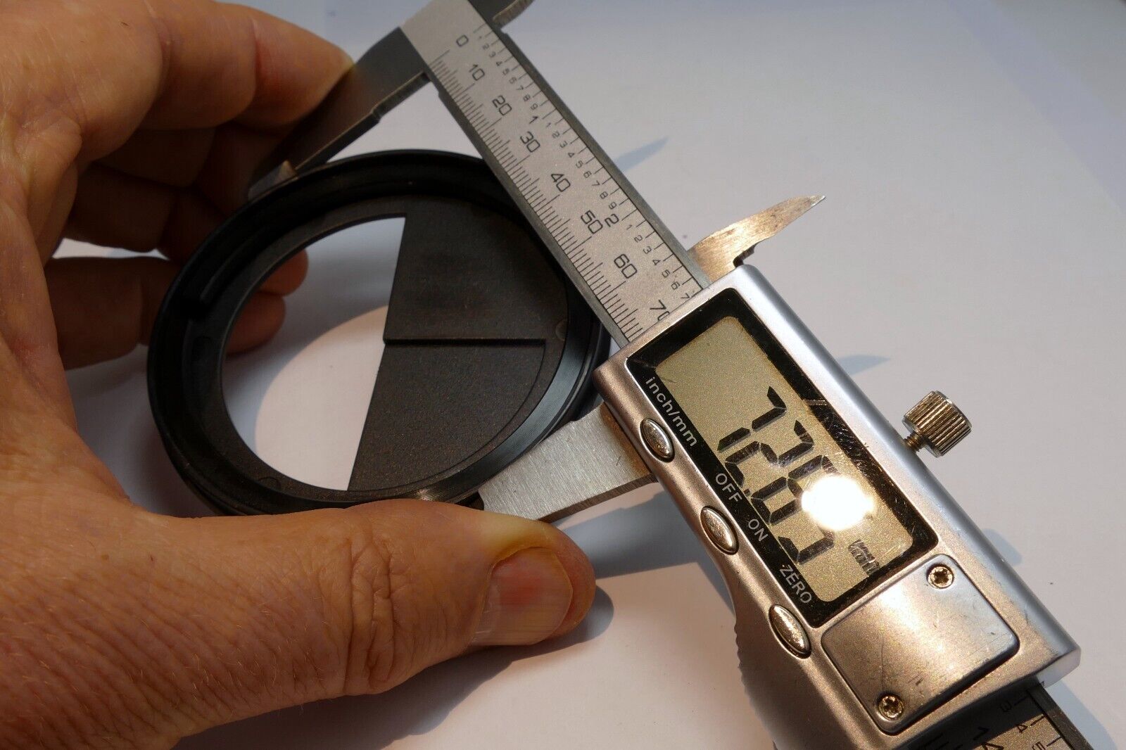 Vivitar half fame field rotating adapter for the lens